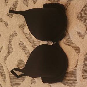 36D Victoria Secret Black Bra